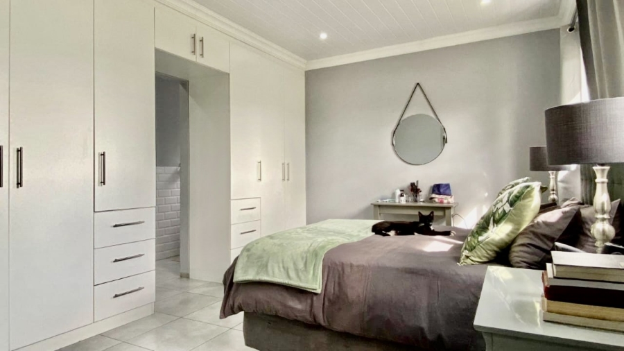 3 Bedroom Property for Sale in Highlands Western Cape